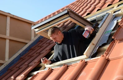 Pose de fenêtres de toit Velux à Couddes